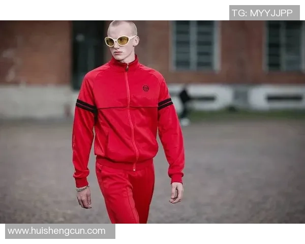 足球明星短袖搭配指南时尚潮流与运动风的完美结合